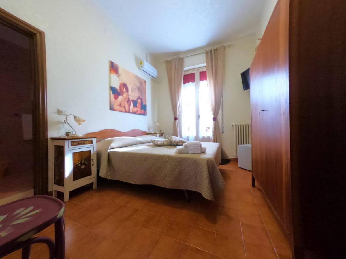 Le Stanze Di Ricci - Affittacamere Low Cost Lesina Eksteriør billede