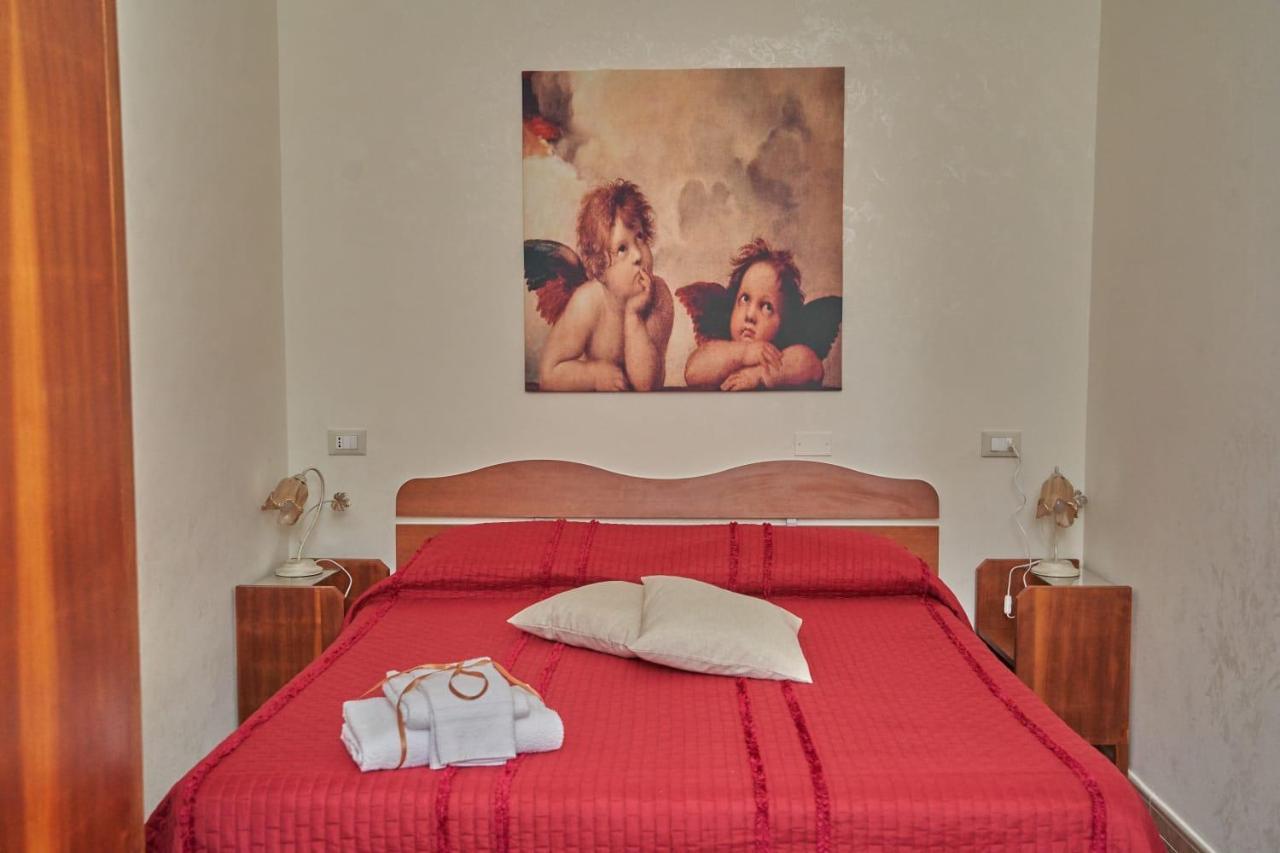 Le Stanze Di Ricci - Affittacamere Low Cost Lesina Eksteriør billede