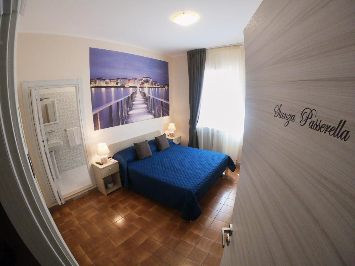 Le Stanze Di Ricci - Affittacamere Low Cost Lesina Eksteriør billede