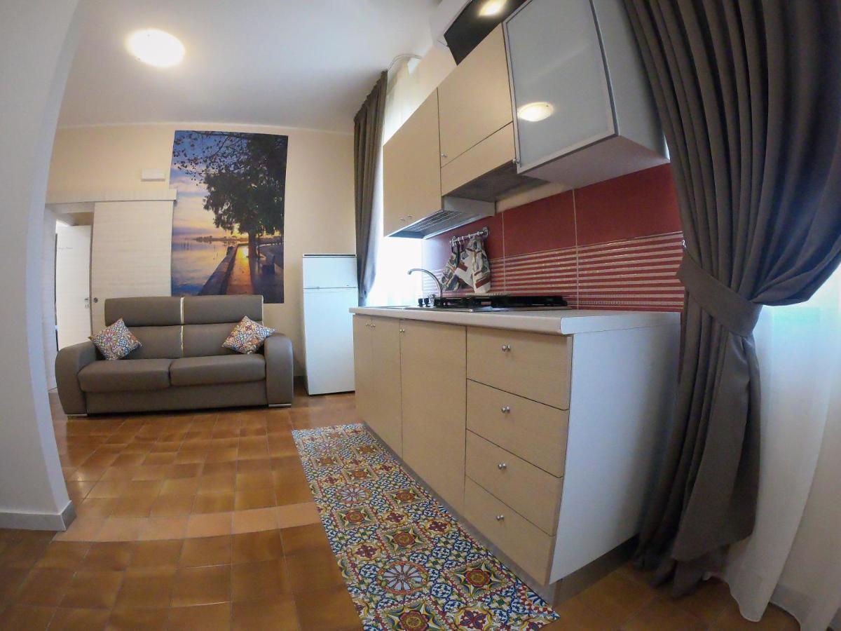 Le Stanze Di Ricci - Affittacamere Low Cost Lesina Eksteriør billede